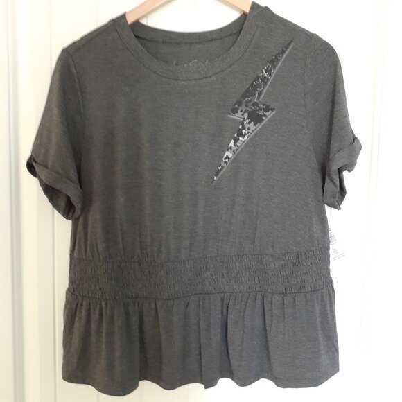 NEW Torrid LoveSick Smocked Waist Tee - Lightning Bolt Camo Grey Size 00/Size M - Picture 13 of 13